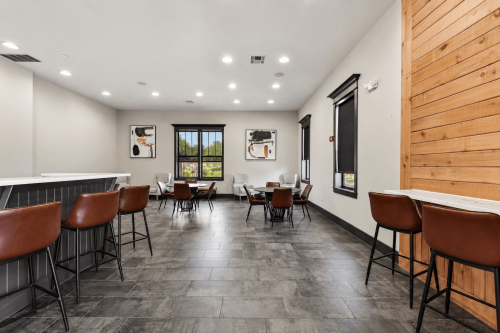 texas-state-Apartment-Building-18725712
